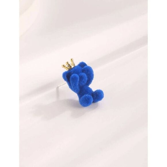 Plush Prince Bear Stud Earring - Picture 5 of 7